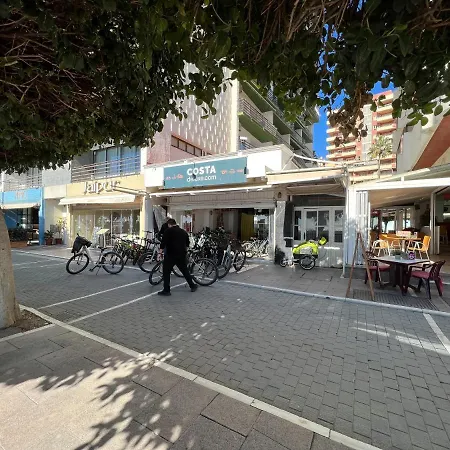 Lejlighed In Center With Private Parking