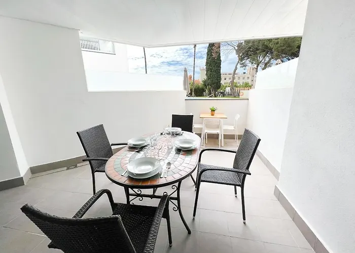 Appartamento In Center With Private Parking Marbella